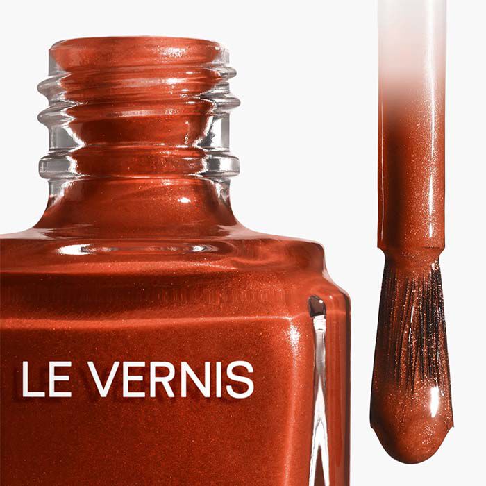 LE VERNIS   4