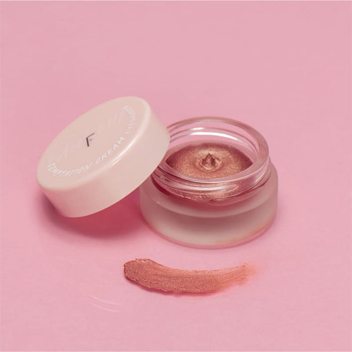 Temptation Cream Eyeshadow   4