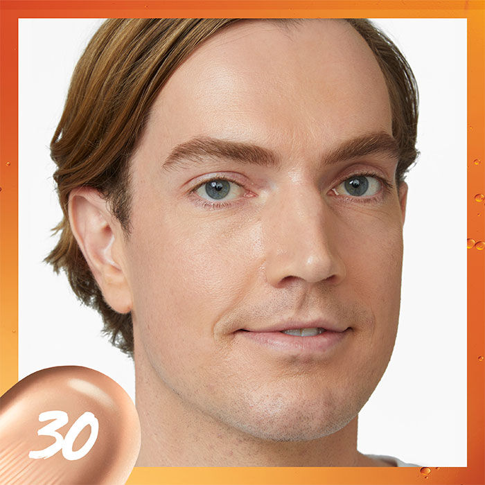 Superstay Skin Tint Vitamina C 24H   3