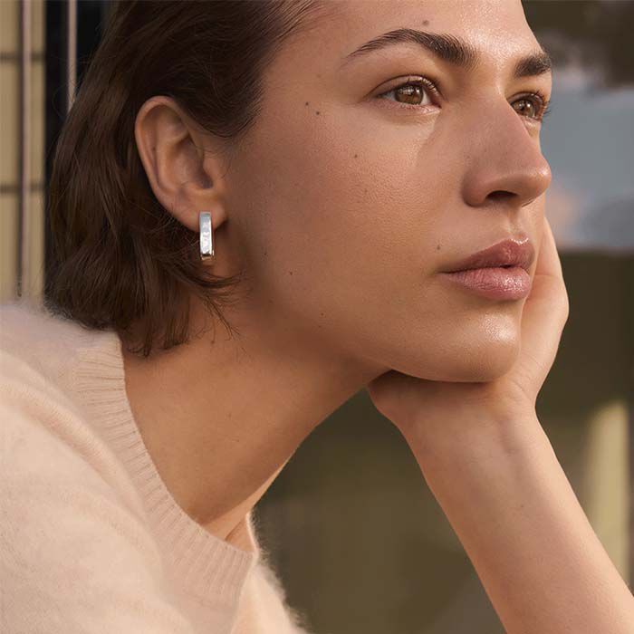 Radiant Glow Foundation   4
