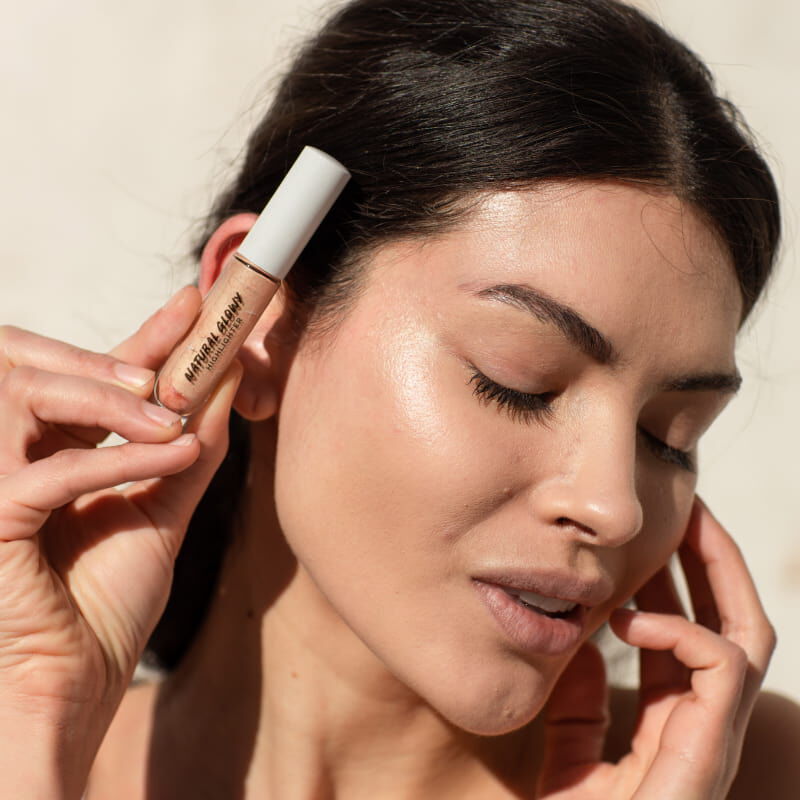 Natural Glowy Highlighter  5ml-214308 4