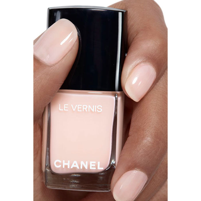 LE VERNIS   2