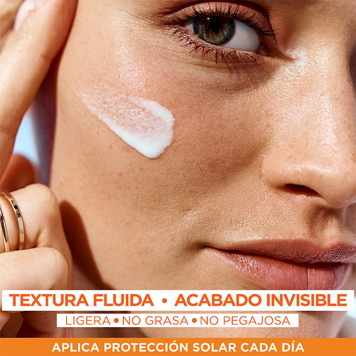 Super UV Fluido Facial Vitamina C SPF50+  40ml-219398 7