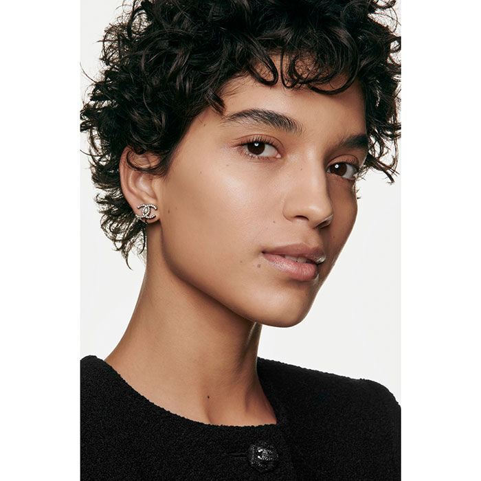 N°1 DE CHANEL FONDO DE MAQUILLAJE REVITALIZANTE   3