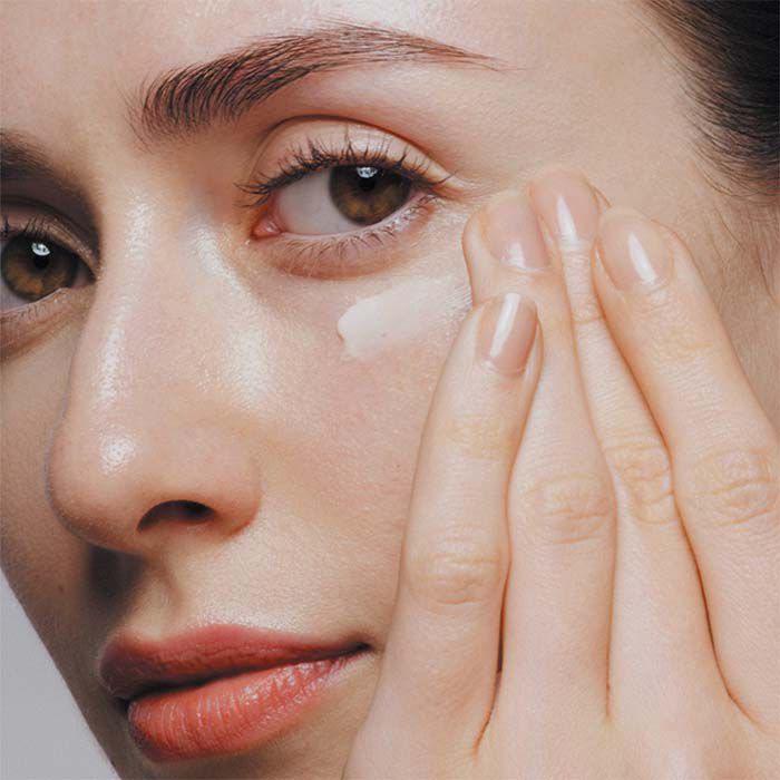 Future Solution LX Eye and Lip Contour Regenerating Cream  17ml-226934 1