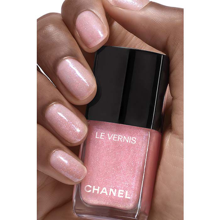 LE VERNIS   2