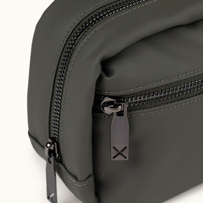 Neceser Hombre Peak Recycled Khaki   1