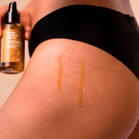 Golden Radiance Body Oil
  100ml 3