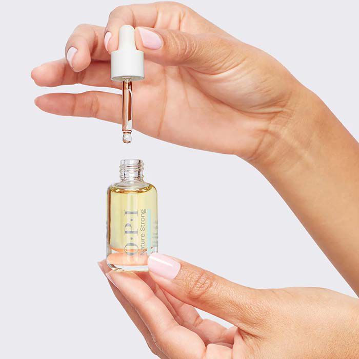 Glow Up Nail & Cuticle Oil  8ml-233516 3