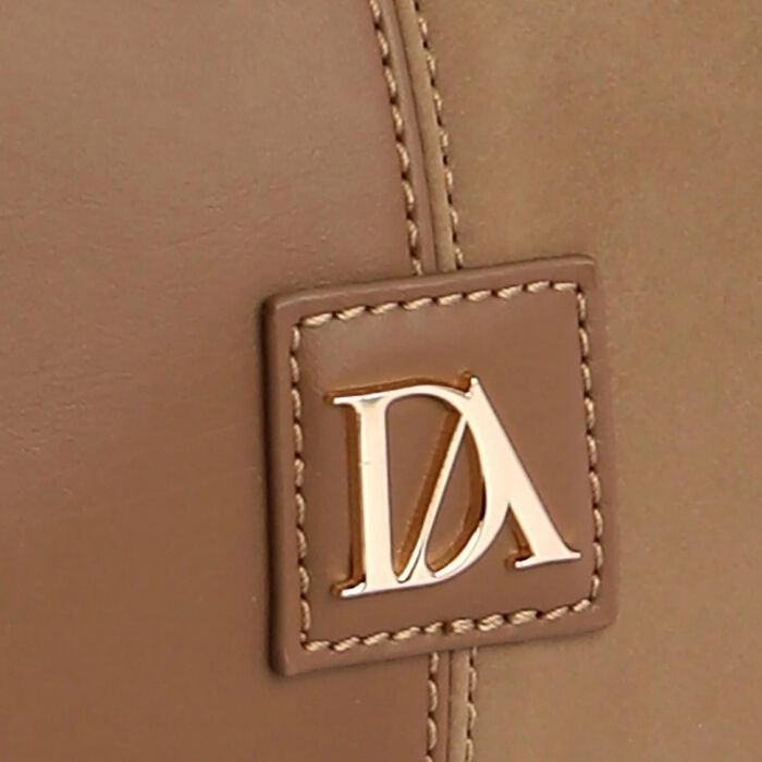 Bolso Shopper de Hombro Camel   5