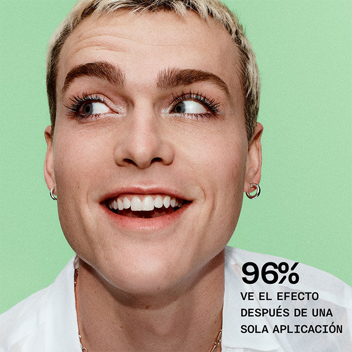 High Impact High-Fi&trade; Mascara   5