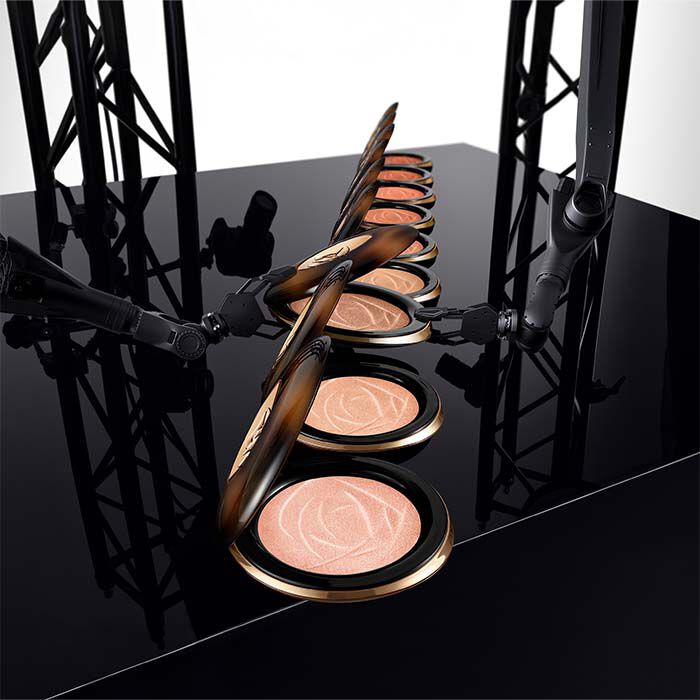 Teint Idole Ultra Wear Skin Transforming Bronzer   4