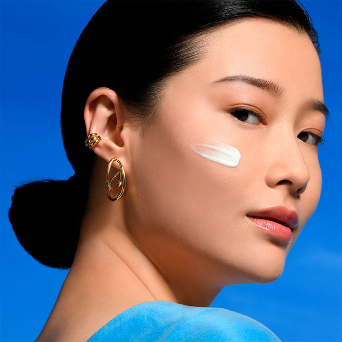 Urban UV Defense Hydrating SPF50+  30ml-211037 2