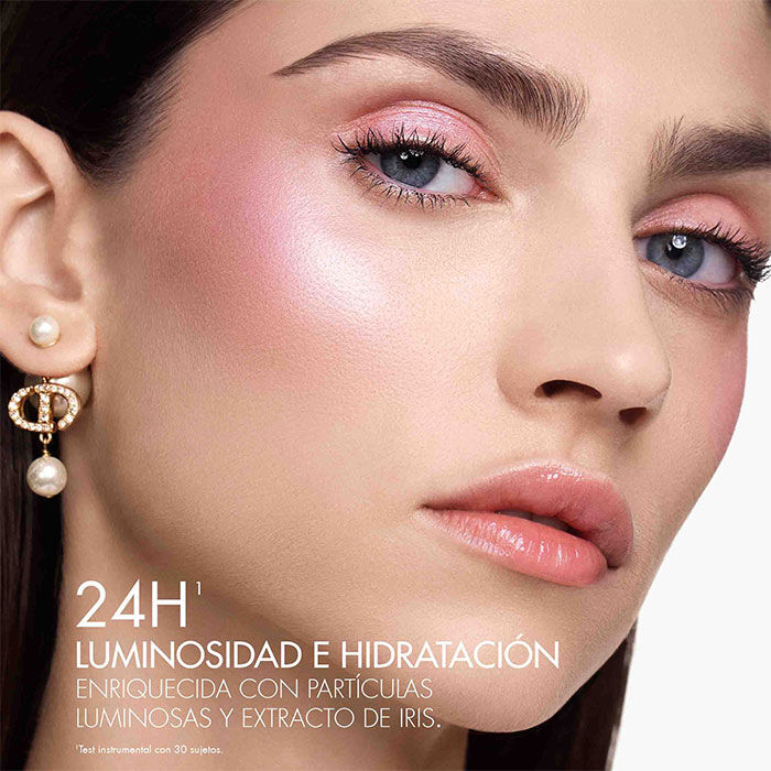DIOR FOREVER GLOW MAXIMIZER   4