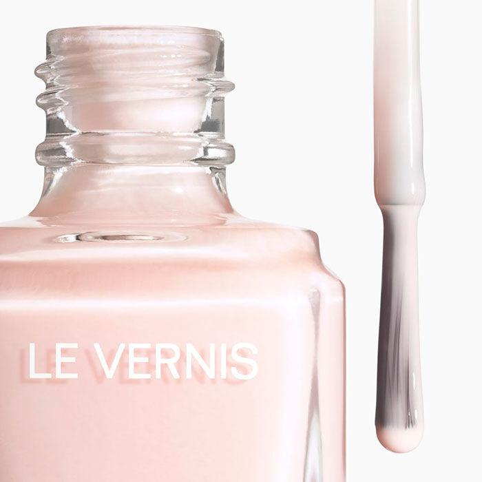 LE VERNIS   4
