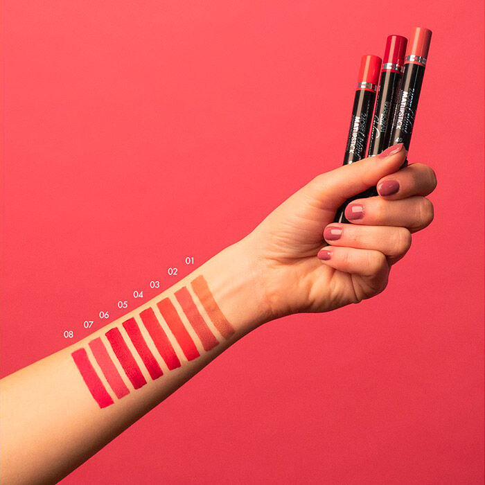 24Ore Velvet Mat Barra de Labios   1